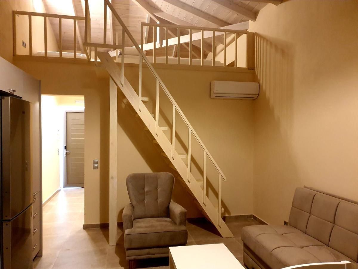 Steldi Luxury Apartments Petalidi ภายนอก รูปภาพ